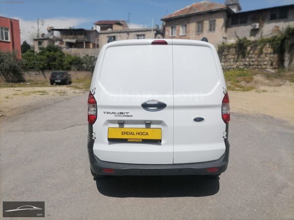 ERDAL HOCA OTO GALERİDEN 2022 MODEL COURİER 1.5 DELUXE