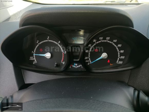 ERDAL HOCA OTO GALERİDEN 2022 MODEL COURİER 1.5 DELUXE