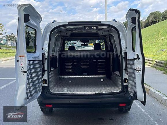 2025 MODEL HATASIZ BOYASIZ TRAMERSİZ 19.000 KM DE