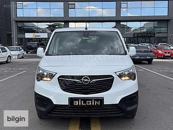 64.000Km..ÇİFT SÜRGÜ..KLİMALI..HATASIZ BOYASIZ TRAMERSİZ
