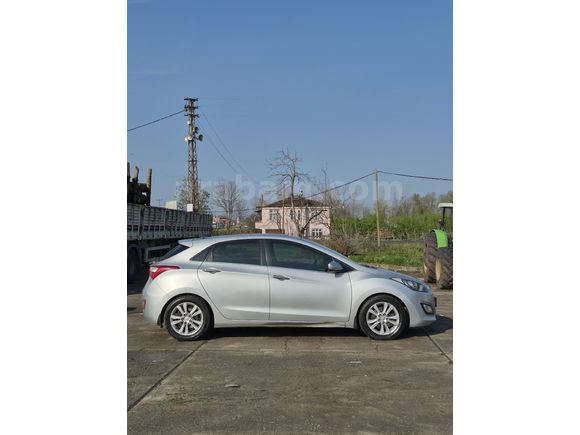 Sahibinden Hyundai i30 1.6 CRDi Elite 2013 Model