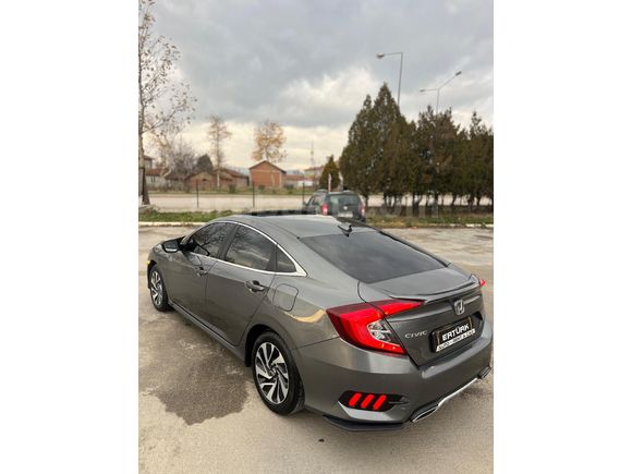 Sahibinden Honda Civic 1.6i VTEC Eco Elegance 2017 Model