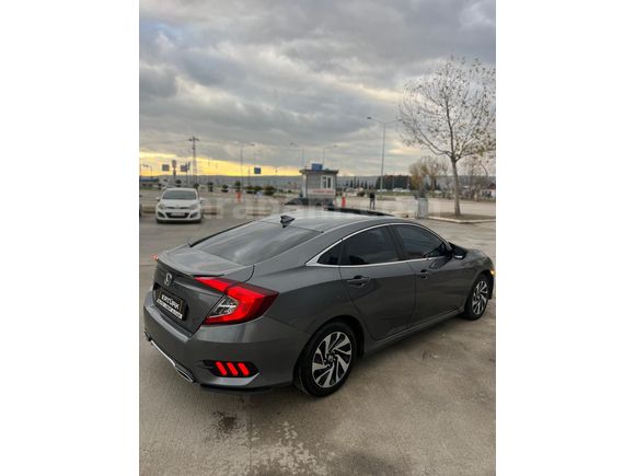 Sahibinden Honda Civic 1.6i VTEC Eco Elegance 2017 Model