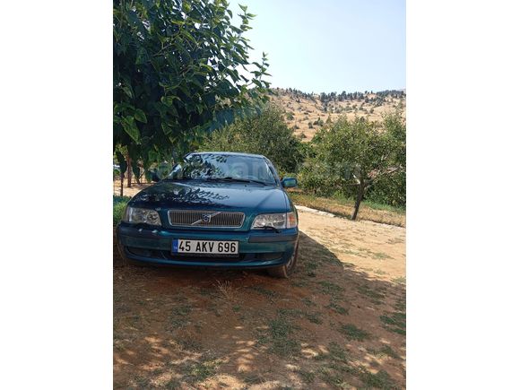 Sahibinden Volvo S40 1.8 2001 Model  213.000 km Yeşil (metalik)