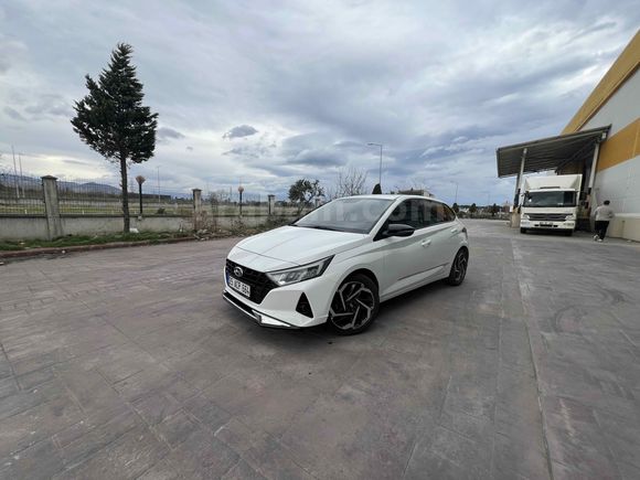 Sahibinden Hyundai i20 1.4 MPI Style Plus 2022 Model 