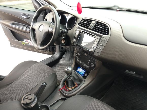 Sahibinden Fiat Bravo 1.6 Mjet Dynamic 2008 Model  268.000 km Siyah