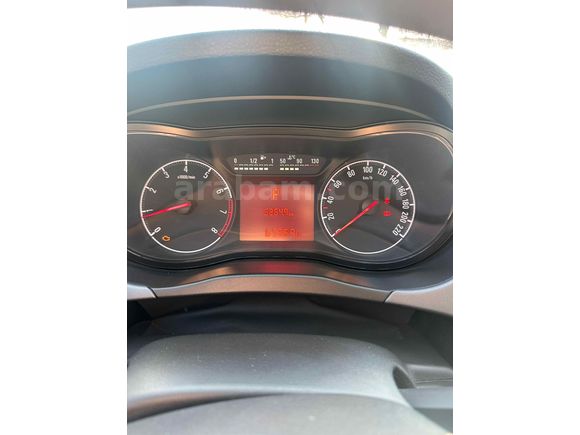Sahibinden Opel Corsa 1.4 essentia 2015 Model 
