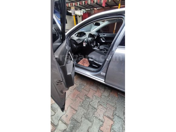 Sahibinden Peugeot 308 1.2 VTi Active 2017 Model  157.000 km Füme