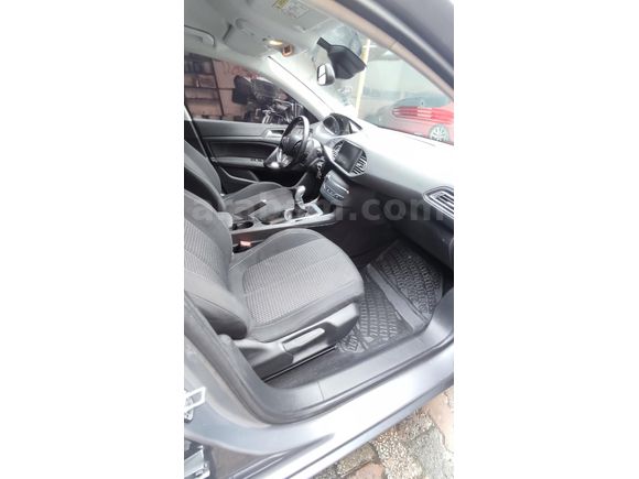 Sahibinden Peugeot 308 1.2 VTi Active 2017 Model  157.000 km Füme