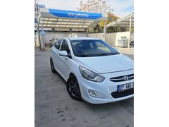 Temiz aile aracı memurdan Accent blue mode plus 2013