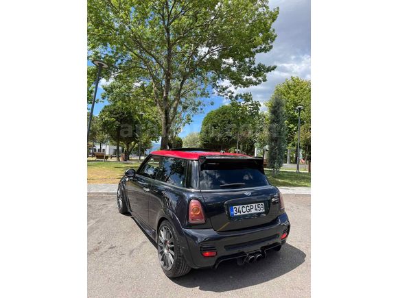 ORJİNAL ÇOK BAKIMLI ÇOK GÜZEL MİNİ COOPER  CAM TAVANLI 