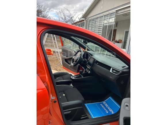 Sahibinden Renault Clio 1.0 TCe Techno Esprit Alpine 2024 Model