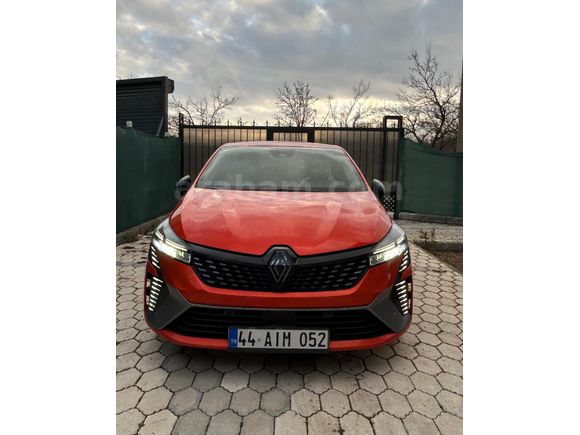 Sahibinden Renault Clio 1.0 TCe Techno Esprit Alpine 2024 Model
