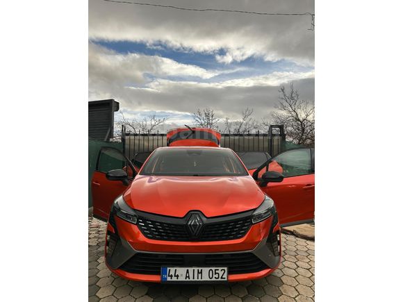 Sahibinden Renault Clio 1.0 TCe Techno Esprit Alpine 2024 Model