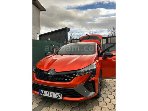 Sahibinden Renault Clio 1.0 TCe Techno Esprit Alpine 2024 Model