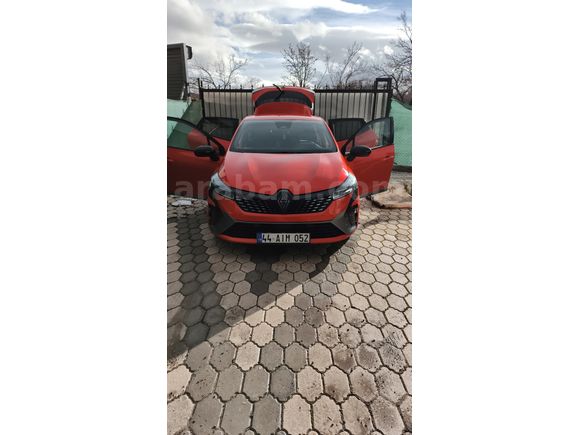 Sahibinden Renault Clio 1.0 TCe Techno Esprit Alpine 2024 Model