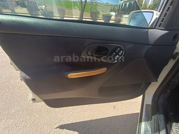 Sahibinden Ford Mondeo 2.0 Ghia 1998 Model