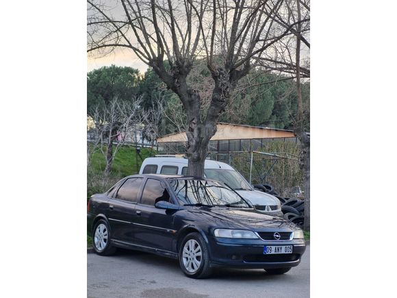 Sahibinden Opel Vectra 1.8 CD 2000 Model