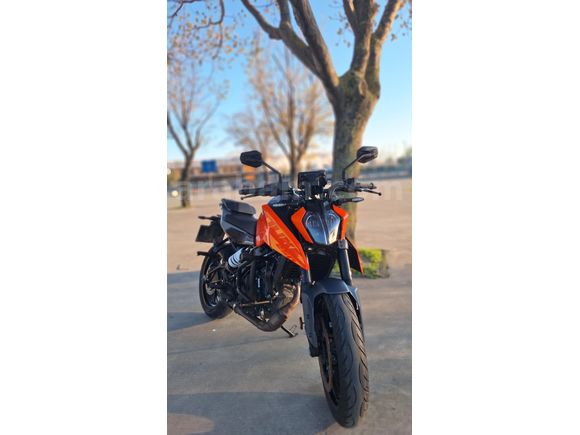 KTM 250 Duke 2025 - Quickshifter - 6200km