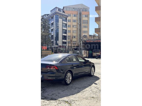 Sahibinden Volkswagen Passat 1.5 TSi Business 2022 Model 