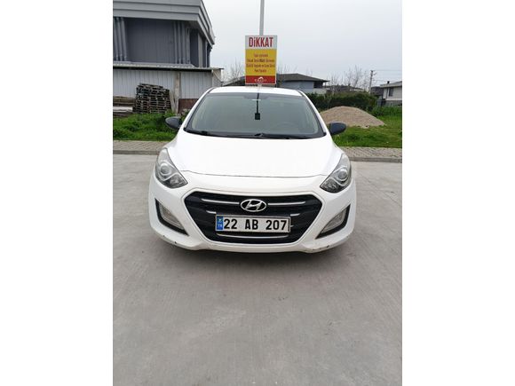 Sahibinden Hyundai i30 1.4 Blue Drive 2015 Model