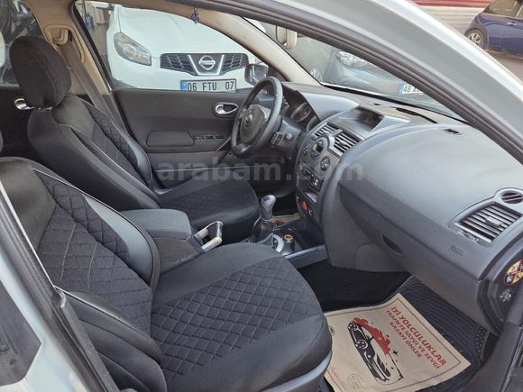 2. SAHİBİNDEN 2004 MODEL 1.5 DCİ 100 LÜK MEGAN 2