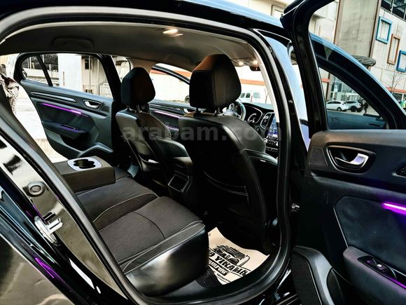 MEMURDAN 74.000 KM HATASIZ SATILIK MEGANE 4