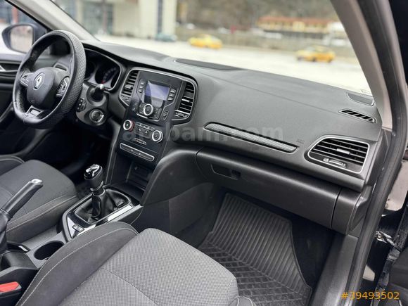 -MACCAR- DEĞİŞENSİZ TRAMERSİZ 190. KM MEGANE 4