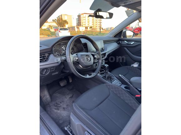 Sahibinden Temiz Değişensiz Skoda Scala 1.0 TSI Elite 2022 Model 