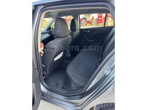 Sahibinden Temiz Değişensiz Skoda Scala 1.0 TSI Elite 2022 Model 