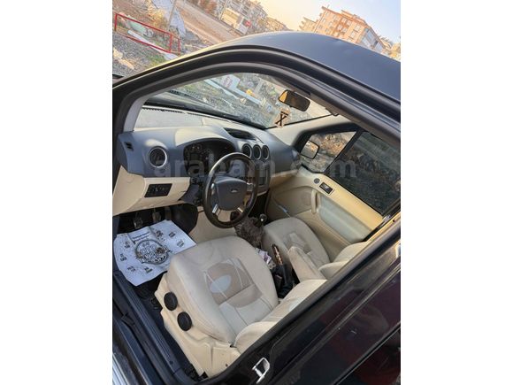 Sahibinden Ford Transit Connect K210 S GLX 2010 Model  240.000 km Siyah