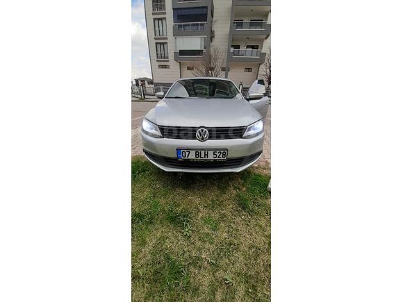 Sahibinden Volkswagen Jetta 1.6 TDi Trendline 2012 Model