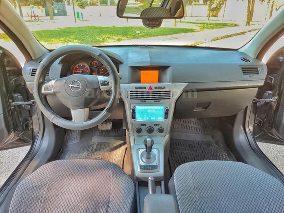 Opel Astra 1.3 CDTI Essentia Konfor 2011 Model