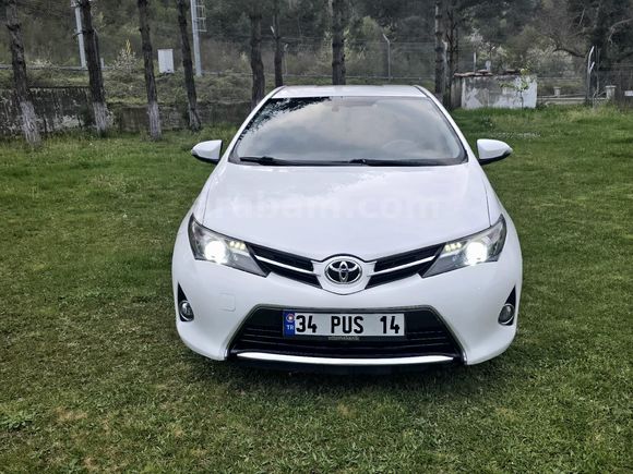 Sahibinden Toyota Auris 1.6 Advance 2013 Model