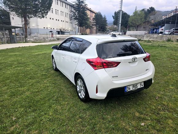 Sahibinden Toyota Auris 1.6 Advance 2013 Model