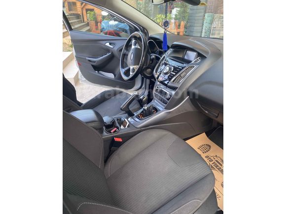 Sahibinden Ford Focus 1.6 TDCi Titanium 2013 Model)