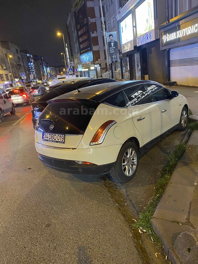 Sahibinden Lancia Delta 1.6 MJet 2009 Model İstanbul 159.000 km Beyaz 6
