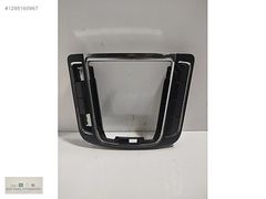 SKODA SÜPERB VİTES ÇERÇEVESİ 3T0