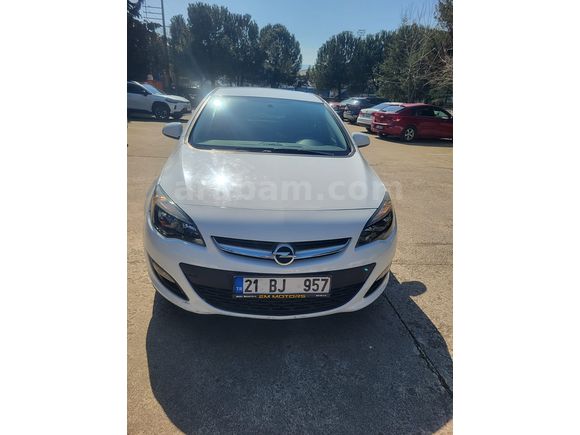 Öğretmenden Opel Astra 1.6 Edition J Kasa