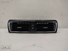 BMW F22 ORTA KALORİFER IZGARASI