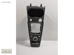 AUDİ Q2 ORTA KONSOL KONTROL ÇERÇEVESİ 81B 864 261 A