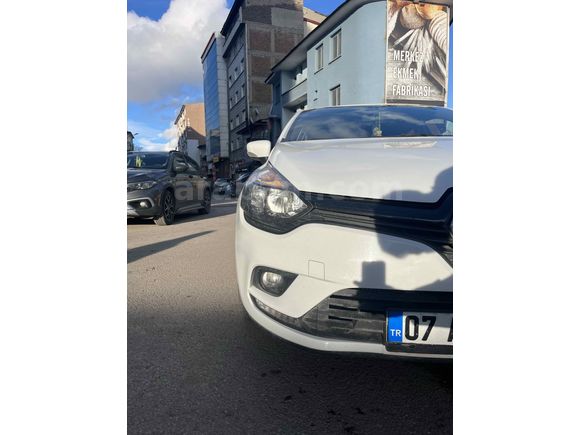 Sahibinden Renault Clio 0.9 TCe Joy 2020 Model 