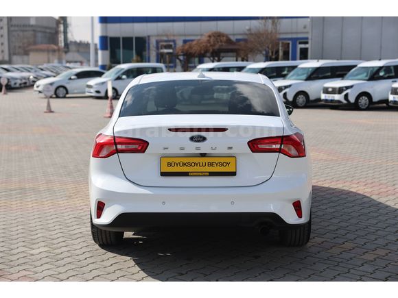 BÜYÜKSOYLU BEYSOY'DAN 2023 FORD FOCUS 1.5 ECOBLUE TITANIUM X