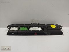VOLKSWAGEN PASSAT B8 KONTROL DÜĞMESİ 3G0 927 132 A