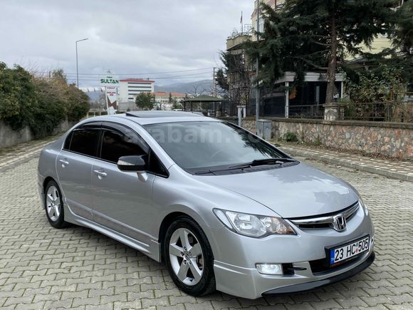 Sahibinden Honda Civic 1.6 Elegance 2008 Model  267.000 km Gri (Gümüş)
