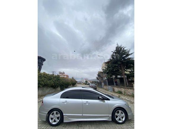 Sahibinden Honda Civic 1.6 Elegance 2008 Model  267.000 km Gri (Gümüş)