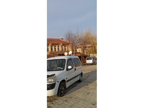 Sahibinden Peugeot Partner 1.9 D Comfort 2005 Model
