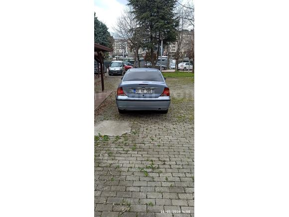 Sahibinden Ford Focus 1.6 Collection 2005 Model  212.000 km Mavi