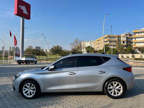 Sahibinden Seat Leon 1.0 eTSI Style Plus 2021 Model Mersin 117000 km Gri