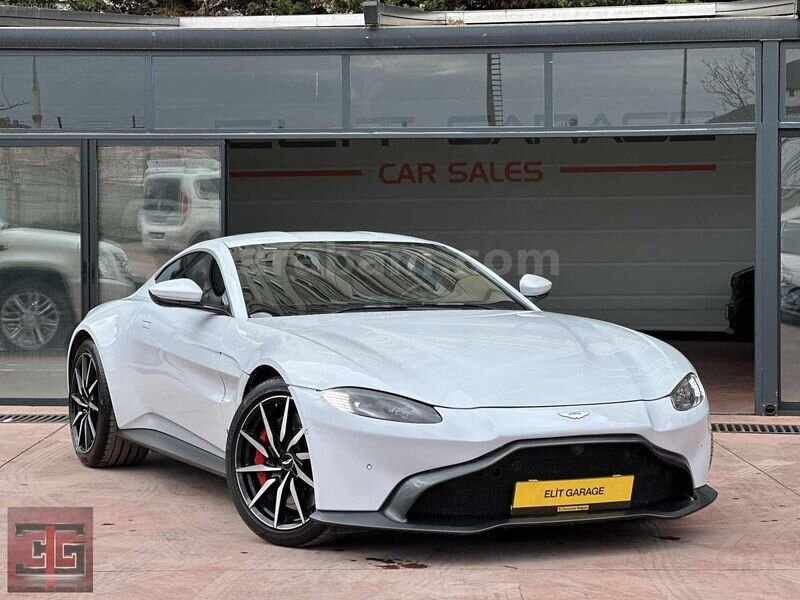 Galeriden Aston Martin Vantage V8 2018 Model İstanbul 19.000 km Beyaz